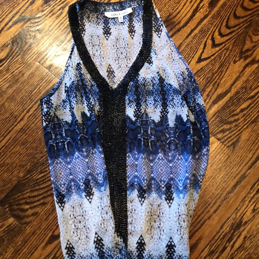 Robbi and Nikki flowy tank